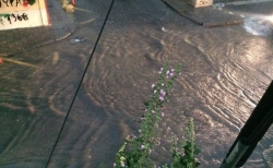 Η καταρρακτώδης βροχή έφερε σοβαρά προβλήματα στην πόλη της Τρίπολης (video+pic)