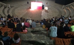 Το θέατρο σκιών Αθανασίου παρουσίασε την παράσταση ΤΟ ΜΑΓΕΜΕΝΟ ΔΕΝΤΡΙ