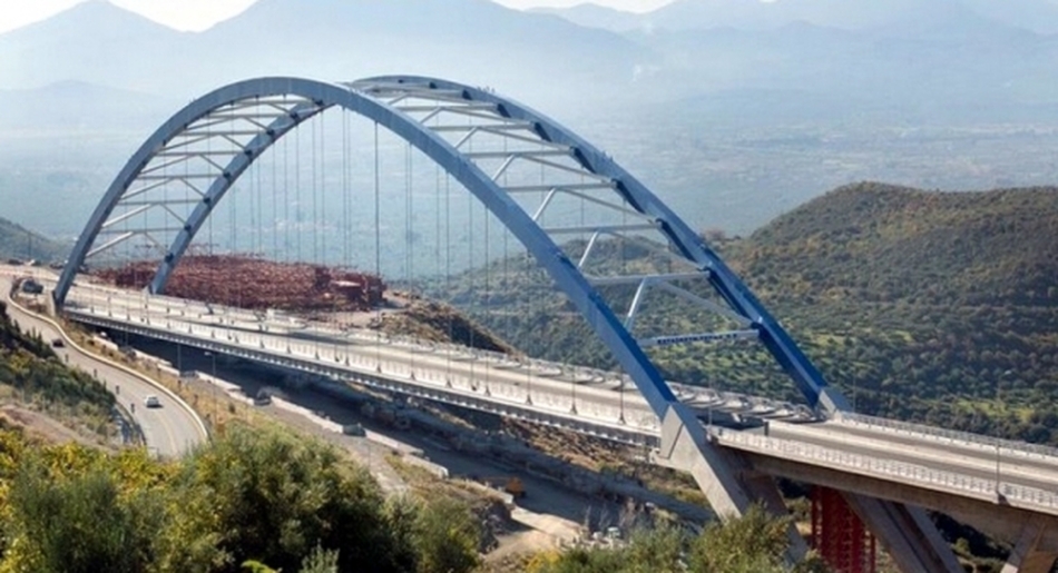 Τσακώνα: Από τις μεγαλύτερες τοξωτές γέφυρες του κόσμου (vid)