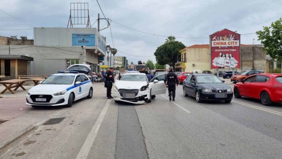 Καλαμάτα: Τροχαίο με δύο τραυματίες στο Ασπρόχωμα