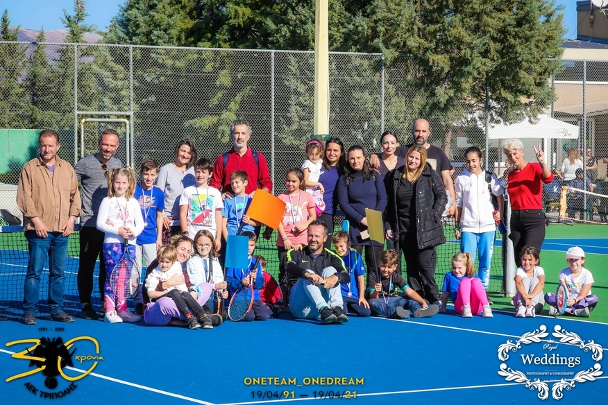 Συνεχίζουν τις εξαιρετικές εμφανίσεις τα 10 άρια του ομίλου τένις της ΑΕΚ Τρίπολης