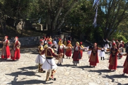 ΑΛΩΣΗ ΤΡΙΠΟΛΙΤΣΑΣ: Εκδηλώσεις στο Λιμποβίσι με χορούς και τραγούδια (pics/video)