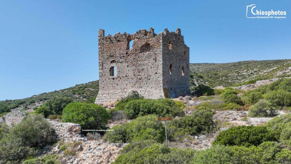 Ο εντυπωσιακός Μεσαιωνικός Πύργος στα Δότια της Χίου