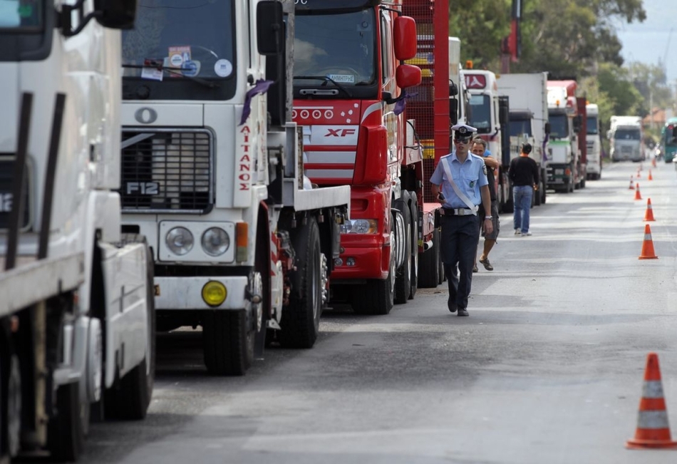 Απαγόρευση κυκλοφορίας φορτηγών άνω των 3,5 τόνων κατά την περίοδο εορτασμού της 25ης Μαρτίου