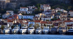 Τα καλύτερα επανδρωμένα σκάφη αναψυχής στo 4ο Mediterranean Yacht Show στο Ναύπλιο (video)