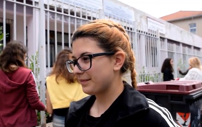 &quot;Με το δεξί&quot; άρχισαν οι Πανελλήνιες - Πως σχολίασαν τα θέματα μαθητές του 4ου ΓΕΛ Τρίπολης (video)