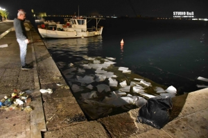 Επιφανειακή ρύπανση μικρής έκτασης στο Λιμάνι του Ναυπλίου (video - pics)