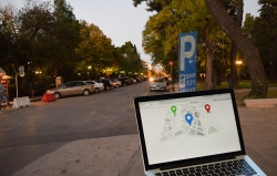 SmsParking - Ολοκληρώθηκε η Α&#039; φάση του συστήματος διαχείρισης θέσεων στάθμευσης για την πόλη της Τρίπολης