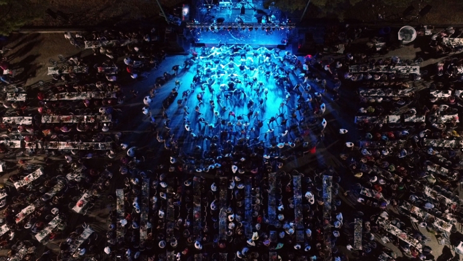 «Χαμός» με κόσμο και χορό στο πανηγύρι στο Κουτσοπόδι Αργολίδας (vid)