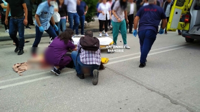Τραυματισμένη νοσηλεύεται η 21χρονη φοιτήτρια που παρασύρθηκε από μηχανή στο Ναύπλιο