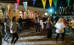 Γλέντι και χορός στο πανηγύρι του Προφήτη Ηλία στα Μανταίϊκα (pics/video)