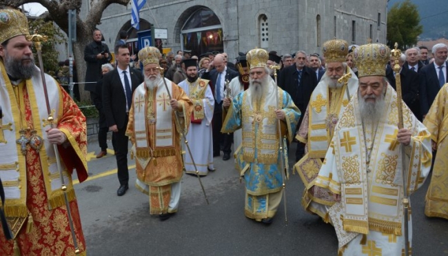 Αρχιεπίσκοπος και ΠτΔ στη Βυτίνα για τον εορτασμό του Αγ. Τρύφωνος (pics)