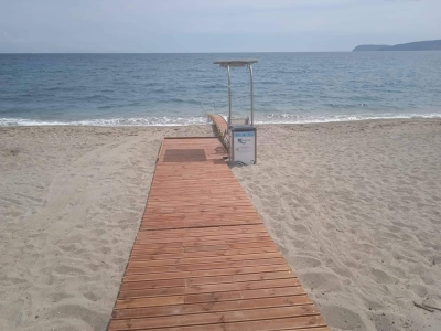 Τοποθέτηση μηχανισμού πρόσβασης ΑμεΑ (seatrac) στην παραλία του Μαυροβουνίου
