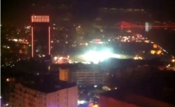 ΤΩΡΑ: Εκρήξεις στην Κωνσταντινούπολη (video)