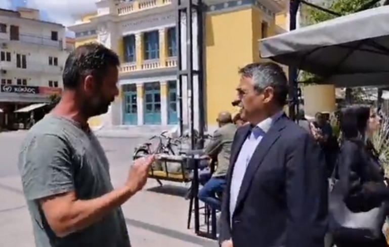 Επίσκεψη Τζιούμη σε καταστήματα εστίασης στο κέντρο της Τρίπολης (videos)