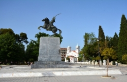 Ολοκλήρωση διαγωνισμού για τον επανασχεδιασμό του χώρου του αγάλματος του Θ.Κολοκοτρώνη στην Τρίπολη