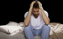 Έλλειψη ύπνου και ακατάστατα ωράρια: Για ποια σοβαρή ασθένεια προειδοποιούν