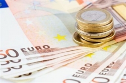 Φοιτήτες και άνεργοι γλυτώνουν το φόρο για εισοδήματα μέχρι 6000 ευρώ