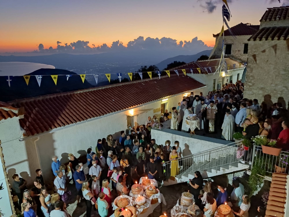 Με λαμπρότητα οι ιερές πανηγύρεις για τον εορτασμό της Κοιμήσεως της Θεοτόκου στο Δήμο Καλαμάτας