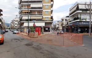 Καλαμάτα: Άρχισαν οι εργασίες για τη δημιουργία πλατείας στη συμβολή Μπουλούκου και Αθηνών