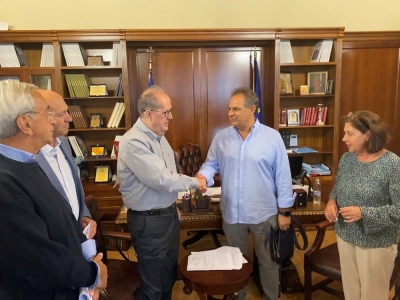 Συμβάσεις έργων 2,2 εκ ευρώ στην Κορινθία υπέγραψε ο περιφερειάρχης Πελοποννήσου στην Κόρινθο