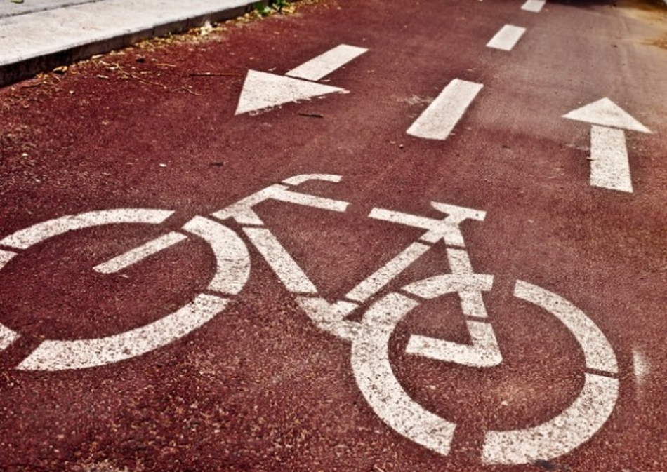 Ανάπλαση δικτύου πεζοδρομίων και ποδηλατοδρόμου στο Λυγουριό του Δήμου Επιδαύρου