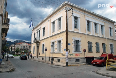 Λειτουργικά και άλλα ζητήματα της Περιφέρειας Πελοποννήσου σε σύσκεψη του περιφερειάρχη με τους αρμόδιους υπηρεσιακούς