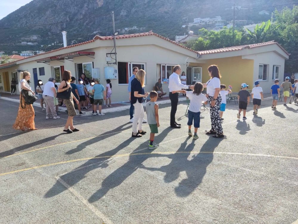 oloklironetai-i-riziki-energeiaki-anavathmisi-sto-dimotiko-scholeio-paralias-vergas