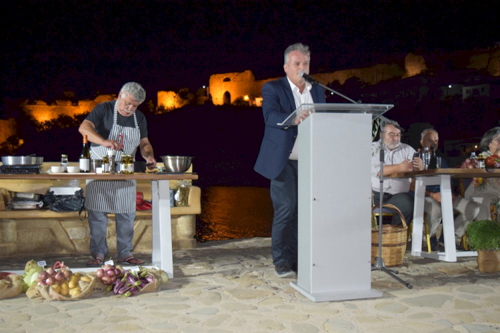 ayli-politistiki-klironomia-tis-mesogeiakis-diatrofis-–-apo-ti-theoria-stin-praksi
