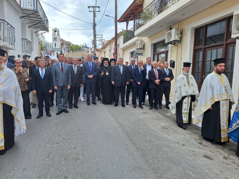 o-dimarchos-stis-eortastikes-ekdiloseis-gia-tin-197i-epeteio-tis-navmachias-tou-navarinou
