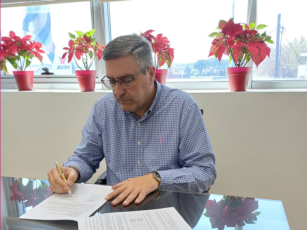 ypografi-symvasis-gia-ti-veltiosi-tou-dromou-kollines–agia-varvara–pellana