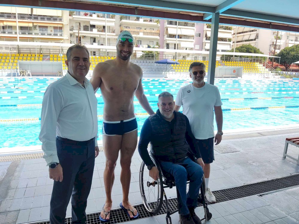 sto-kolymvitirio-o-dimarchos