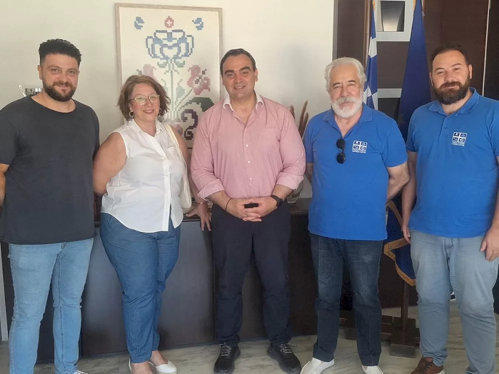 synantisi-tou-antiperifereiarchi-lakonias-theodorou-verouti-me-meli-tou-ds.-tou-syllogou-istorikis-anaviosis-spartis