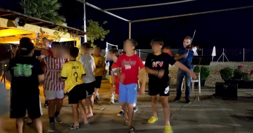 ﻿dimos-tripolis:-oi-kataskinoseis-tou-dimou-gemizoun-zoi-kai-paichnidi
