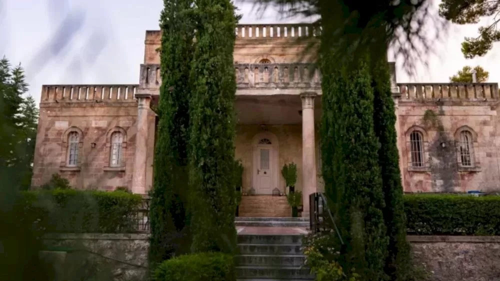 skai.gr-–-episkepsi-sti-vila-tou-sikelianou-sto-ksylokastro