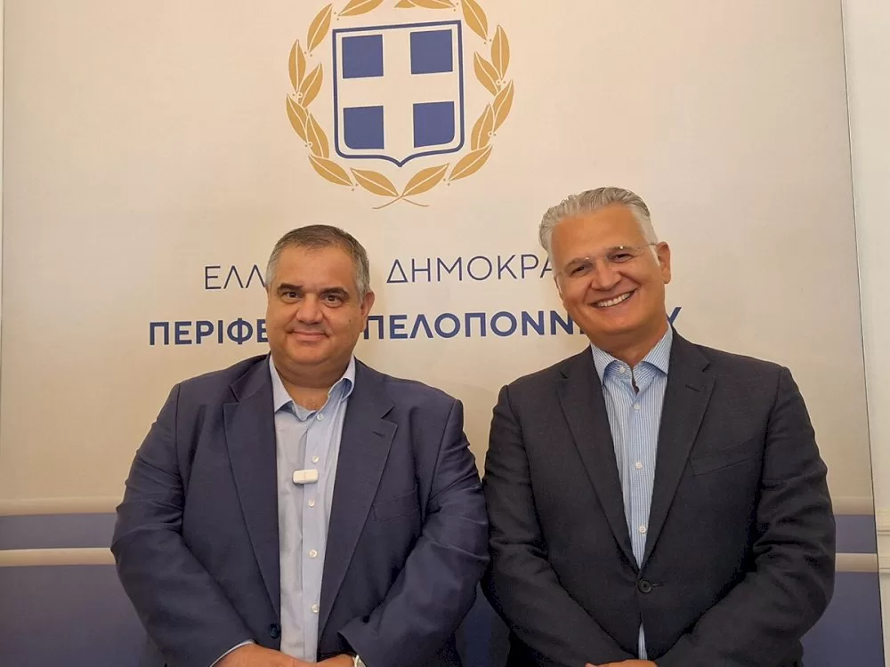 thesmiki-thorakisi,-aplopoiisi-diadikasion-kai-chrimatodotika-ergaleia-sto-epikentro-tis-synantisis-tou-perifereiarchi-dimitri-ptochou-me-ton-yfypourgo-esoterikon-vasili-spanaki