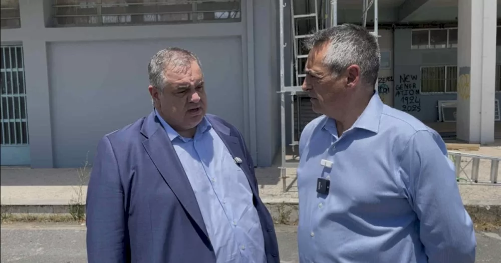kostas-tzioumis:-stochos-mas-ta-paidia-tou-dimou-na-foitoun-se-asfali-kai-sygchrona-scholeia