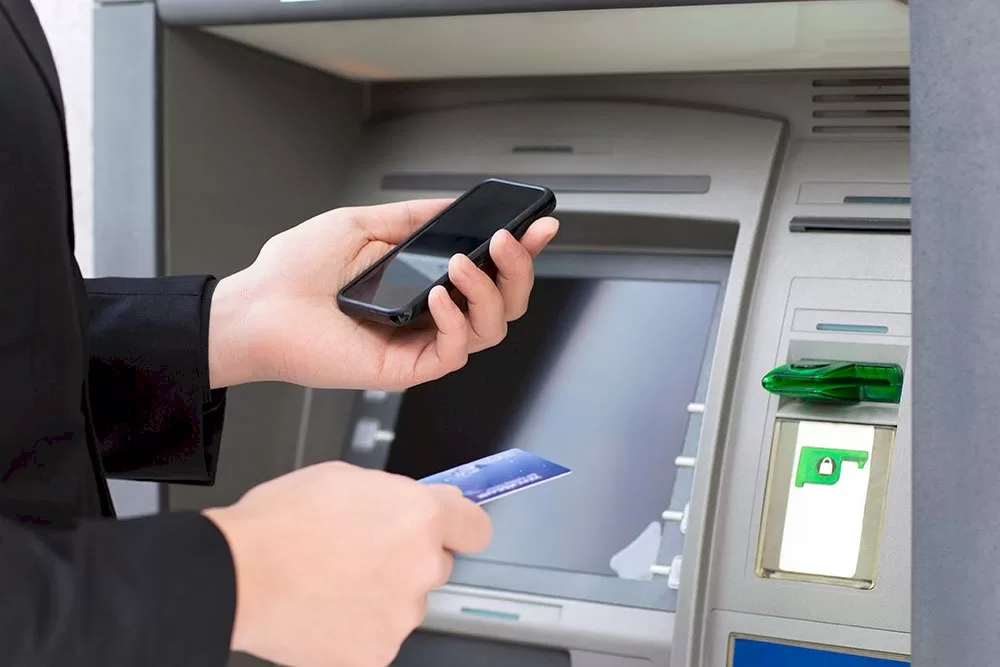 analipseis-choris-promitheia-apo-tis-11-avgoustou-se-atm-trapezon