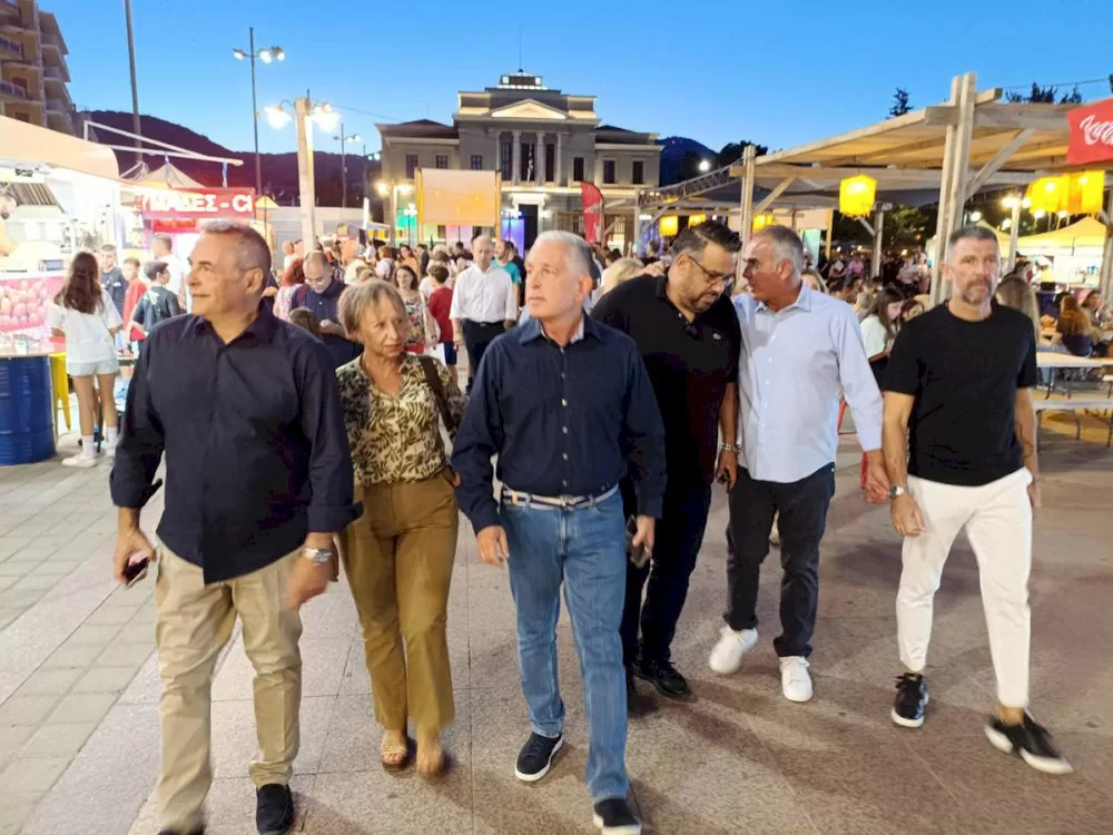 christos-lampropoulos:-draseis-eksostrefeias-pou-afinoun-apotypoma-aksizoun-ti-stiriksi-mas