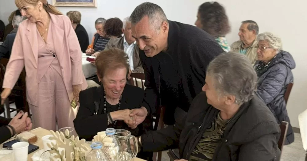 kostas-tzioumis:-o-dimos-tripolis-vrisketai-dipla-stous-anthropous-tis-tritis-ilikias