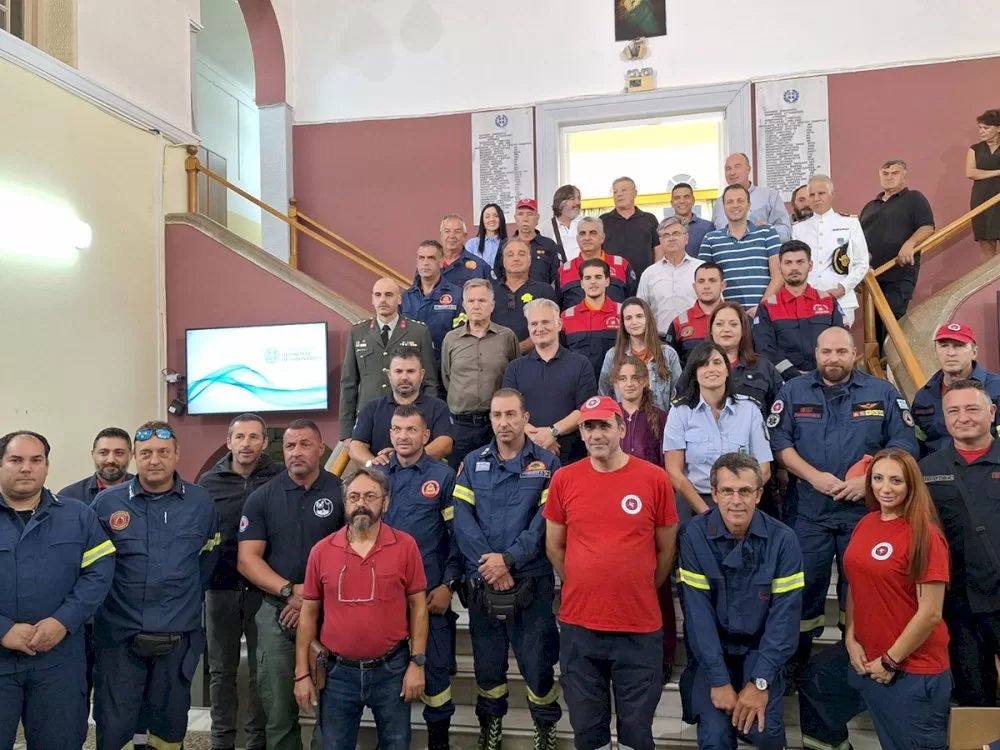 stiriksi-stis-ethelontikes-omades-politikis-prostasias-me-137-nees-stoles-apo-tin-perifereia-peloponnisou
