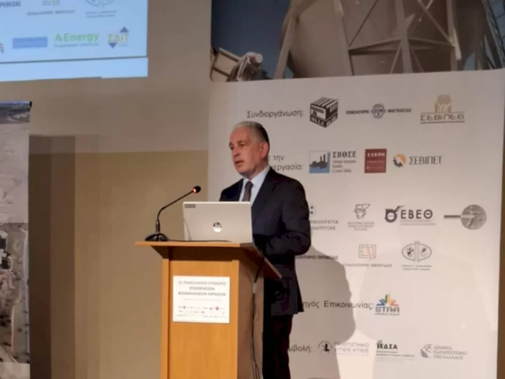 vipe-kai-nea-epicheirimatika-parka-stin-peloponniso-—-chr.-lampropoulos:-ypodomes-pou-thorakizoun-tin-anaptyksi