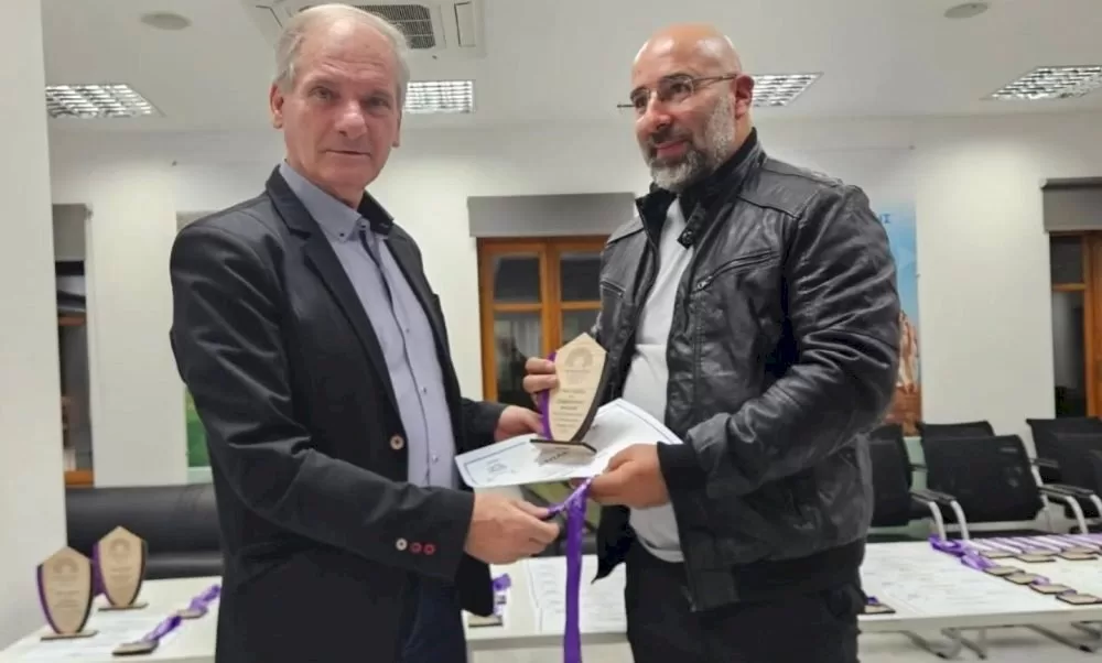 vravefsi-epimelitiriou-arkadias-gia-tin-emprakti-stiriksi-tou,-sto megalopolis theater run