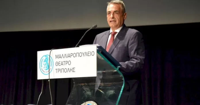 kostas-tzioumis:-o-k.-papadimitriou-apotelei-kosmima-kai-kafchima-gia-ton-topo-mas kostas-tzioumis:-o-k.-papadimitriou-apotelei-kosmima-kai-kafchima-gia-ton-topo-mas
