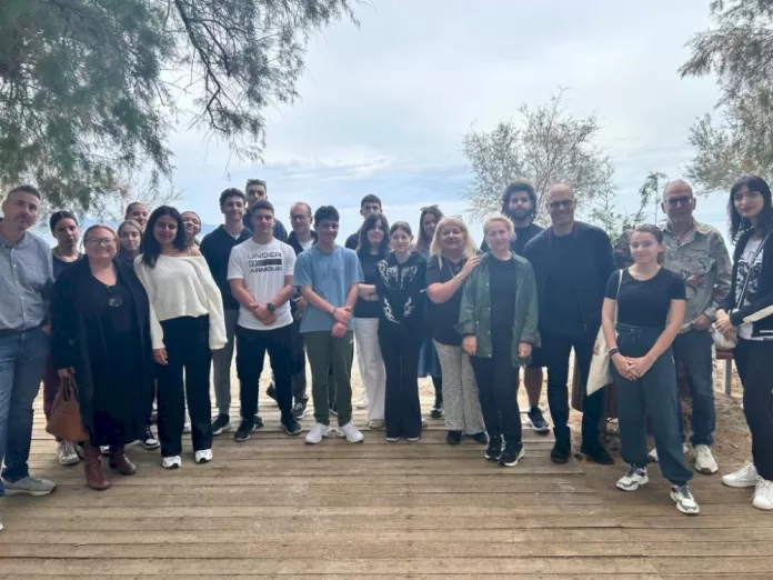 viomatiki-drasi-katharismou-paralias viomatiki-drasi-katharismou-paralias