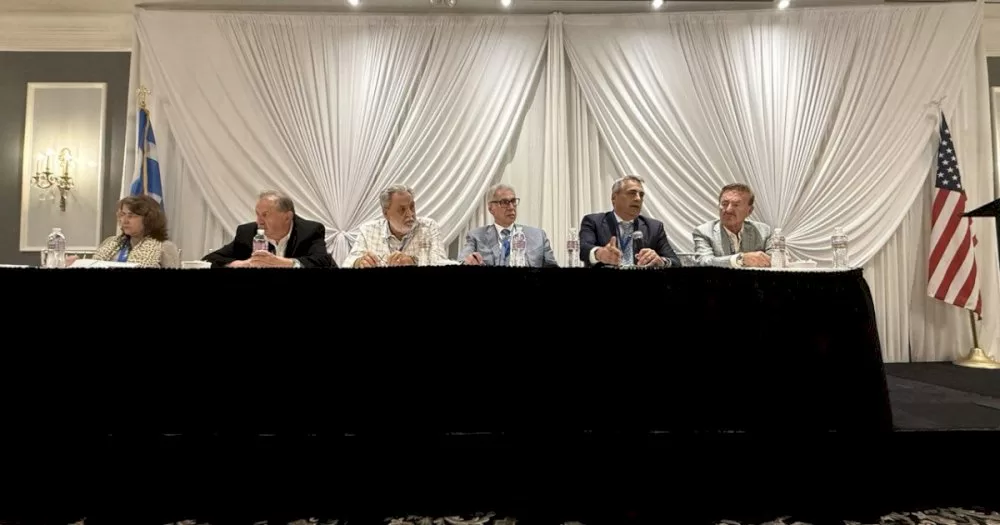 kostas-tzioumis:-to-panarkadiko-nosokomeio-echei-terastia-prosfora-stin-topiki-koinonia