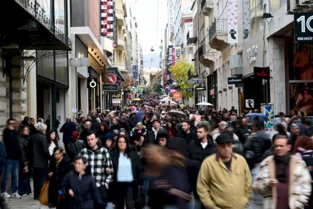 christougenna-2025:-pote-ksekinaei-to-eortastiko-orario-–-pos-tha-leitourgisoun-ta-katastimata