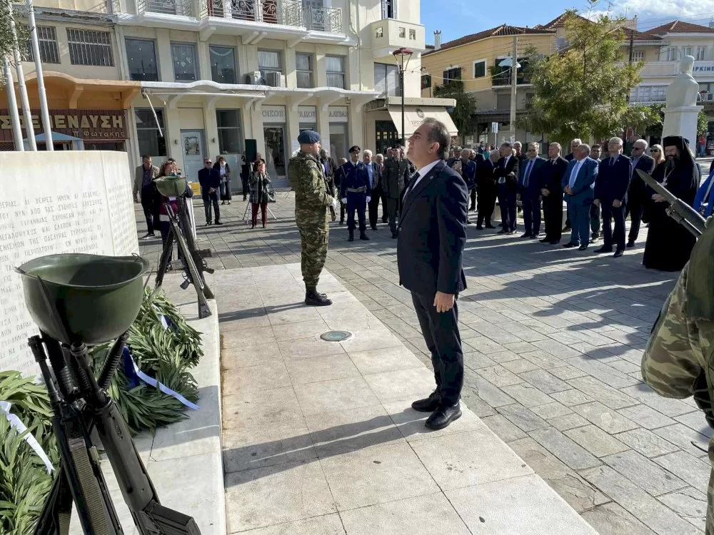 i-eorti-ton-enoplon-dynameon-stin-kalamata