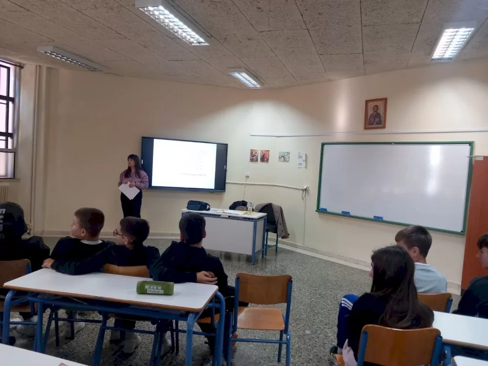 drasi-enimerosis-kai-evaisthitopoiisis-se-themata-emfylis-vias