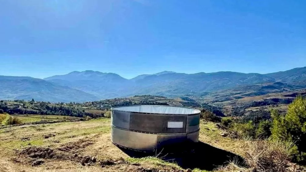 metafora-deksamenon-pyrosvesis-se-zemeno-kai-dendro